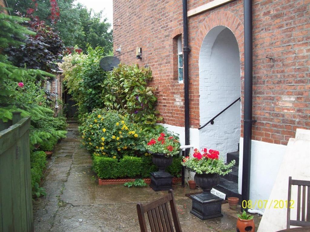 Beverley Budget Inn Екстер'єр фото